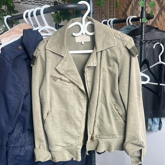 Outerwear women’s jacket - Picture 3 of 5